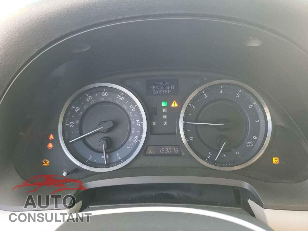 LEXUS IS 2011 - JTHCF5C20B5047071