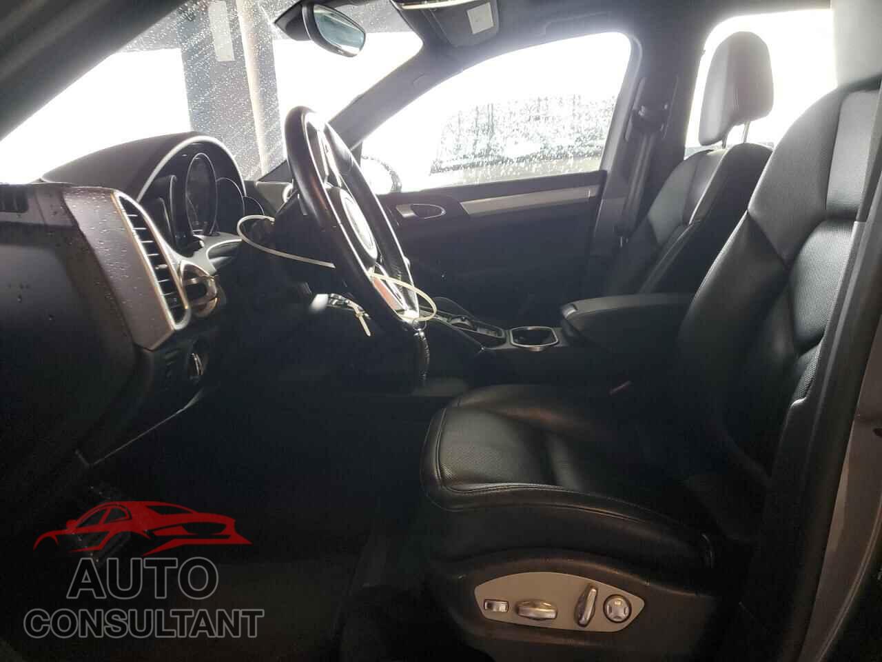 PORSCHE CAYENNE 2017 - WP1AB2A29HLA52696