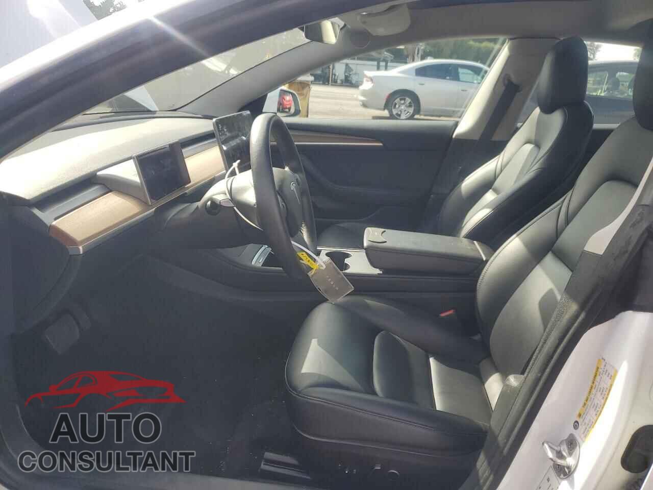TESLA MODEL 3 2022 - 5YJ3E1EB5NF145199