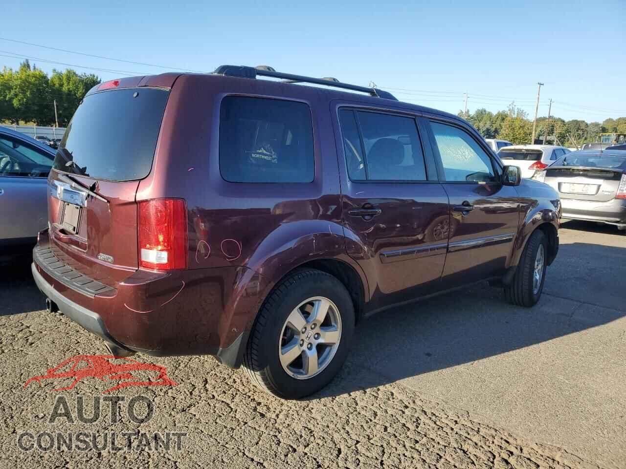HONDA PILOT 2011 - 5FNYF4H59BB037240