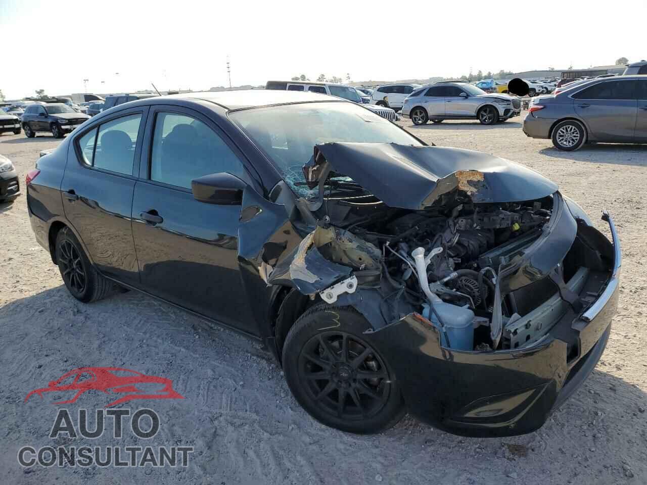 NISSAN VERSA 2017 - 3N1CN7AP1HL828336