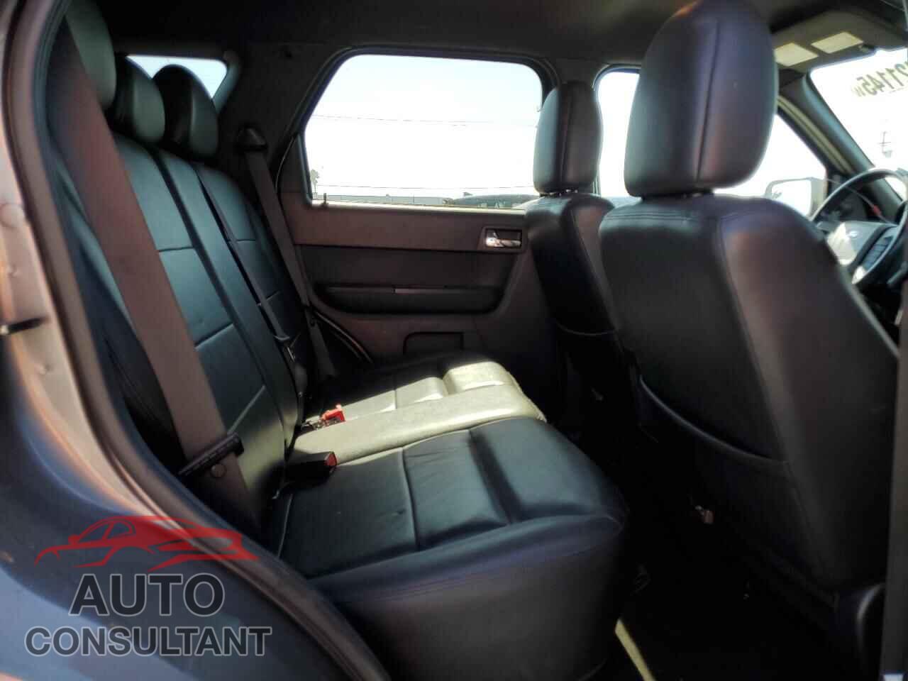 FORD ESCAPE 2010 - 1FMCU0EG4AKB52016