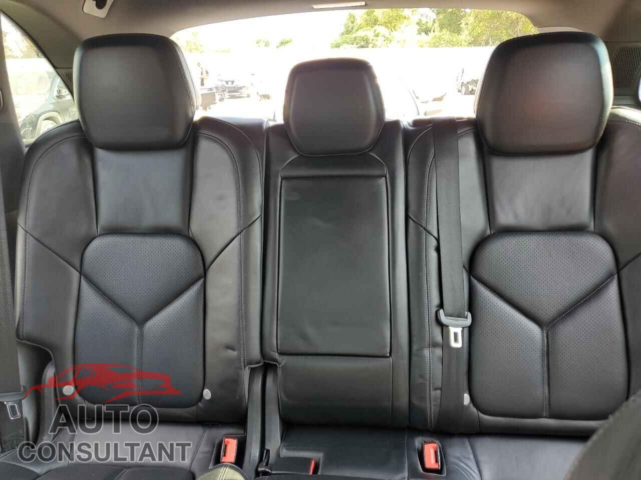 PORSCHE CAYENNE 2011 - WP1AB2A21BLA53171