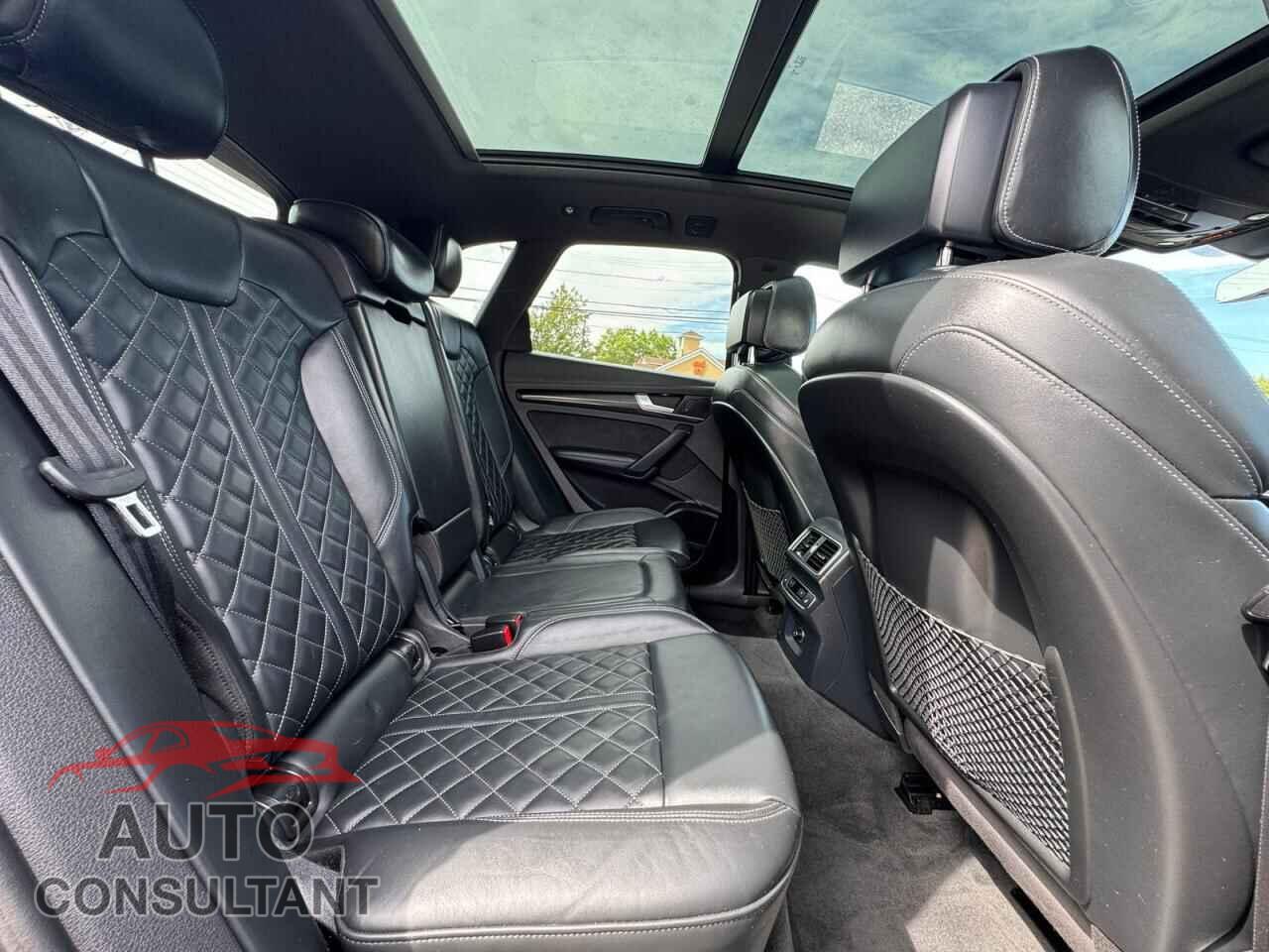 AUDI SQ5 2018 - WA1A4AFY5J2142775