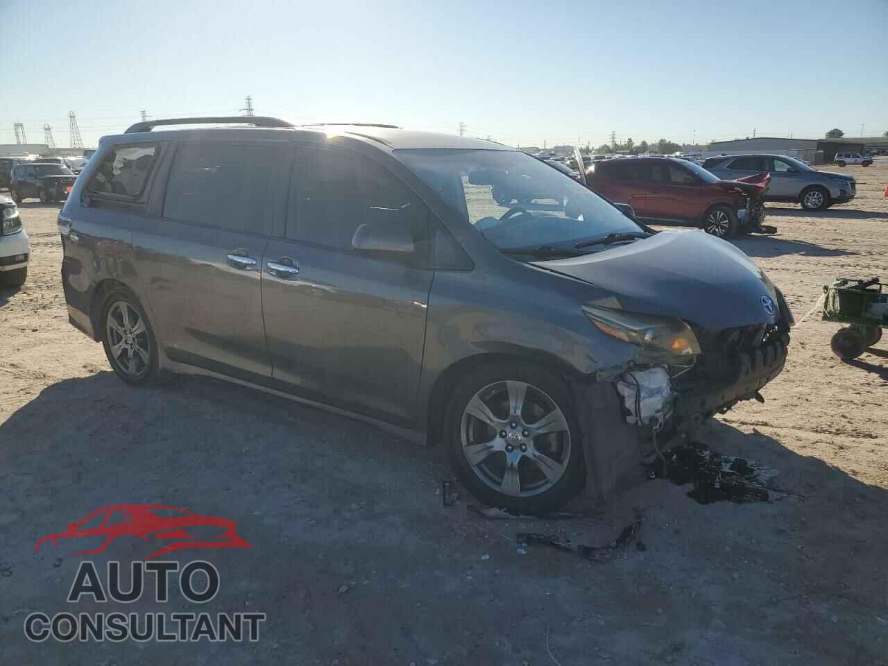 TOYOTA SIENNA 2017 - 5TDXZ3DC3HS786489