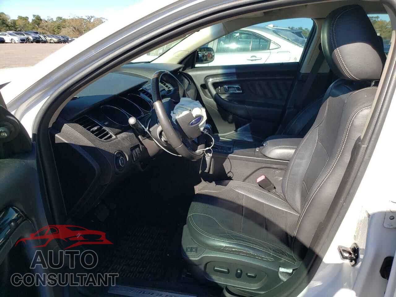 FORD TAURUS 2011 - 1FAHP2FW2BG132991