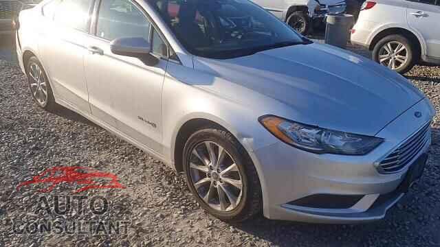 FORD FUSION 2017 - 3FA6P0LU7HR218006