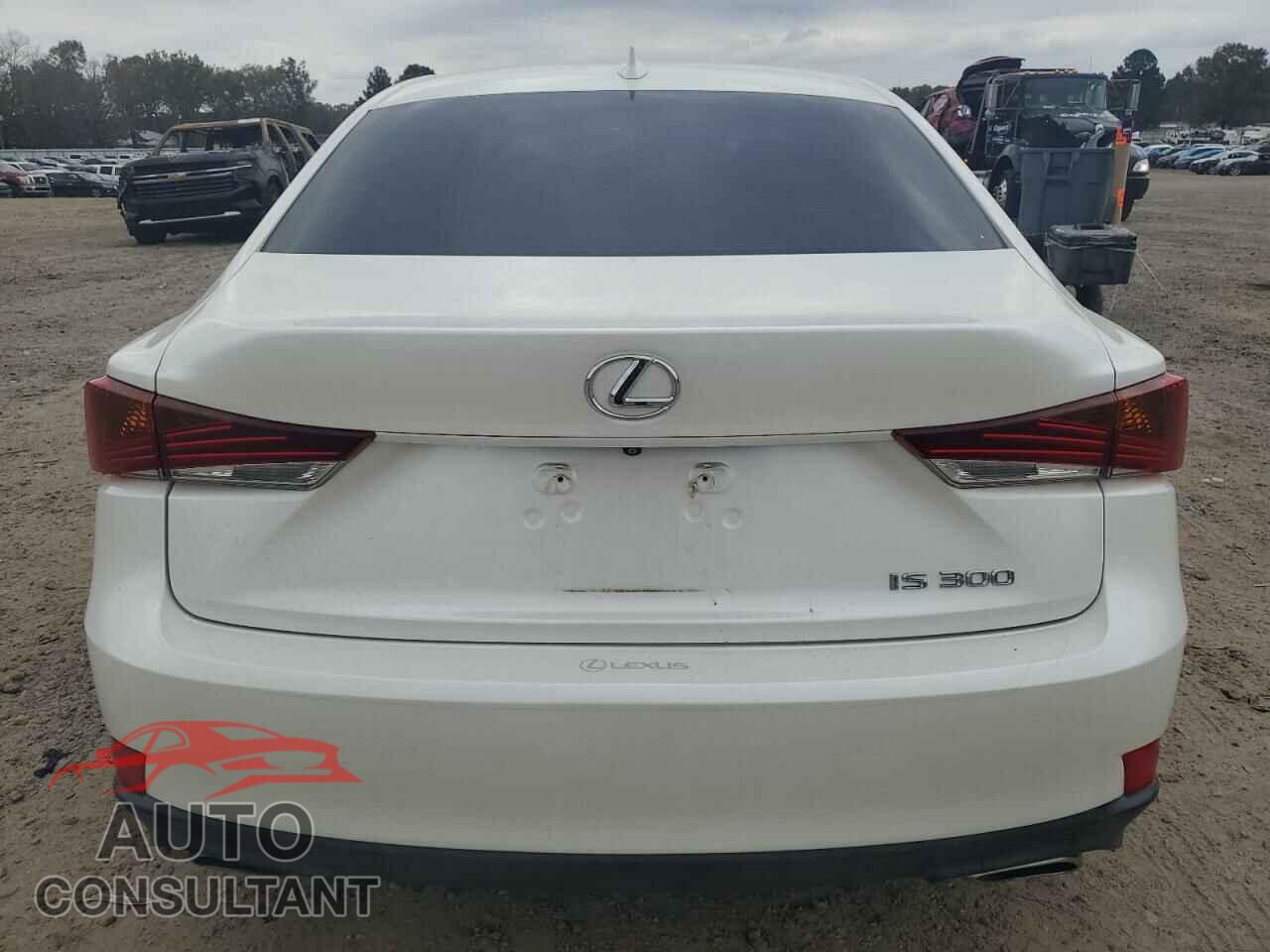 LEXUS IS 2018 - JTHBA1D27J5072954