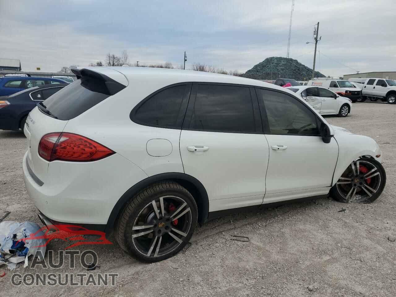 PORSCHE CAYENNE 2012 - WP1AC2A23CLA83951