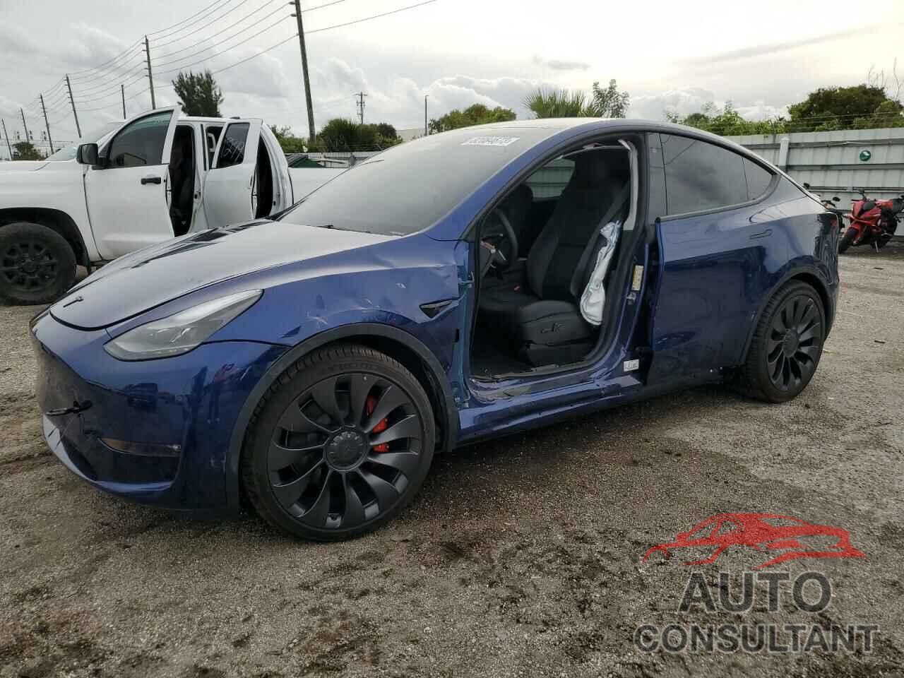 TESLA MODEL Y 2023 - 7SAYGDEF4PF667266