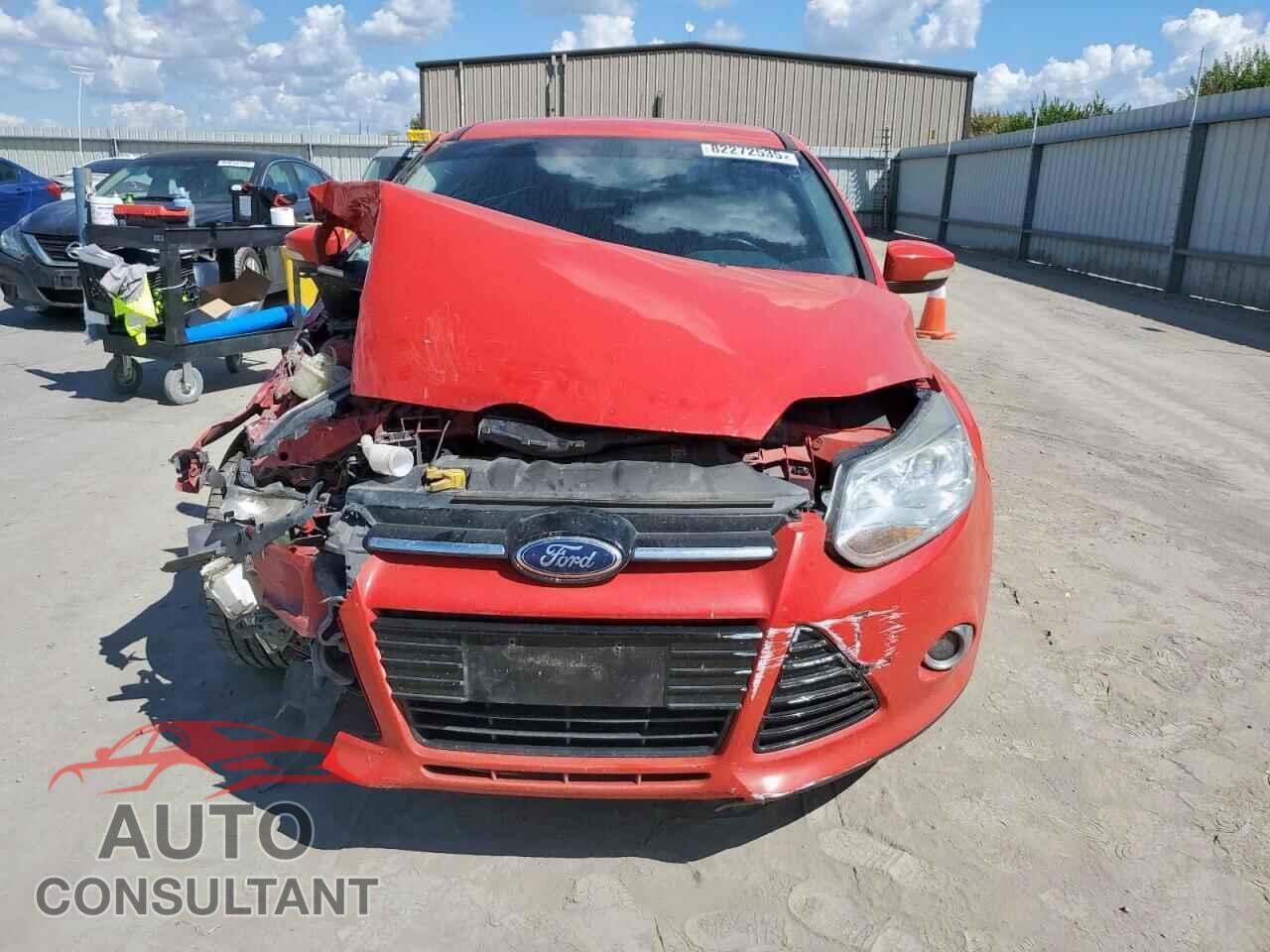 FORD FOCUS 2012 - 1FAHP3M20CL465317