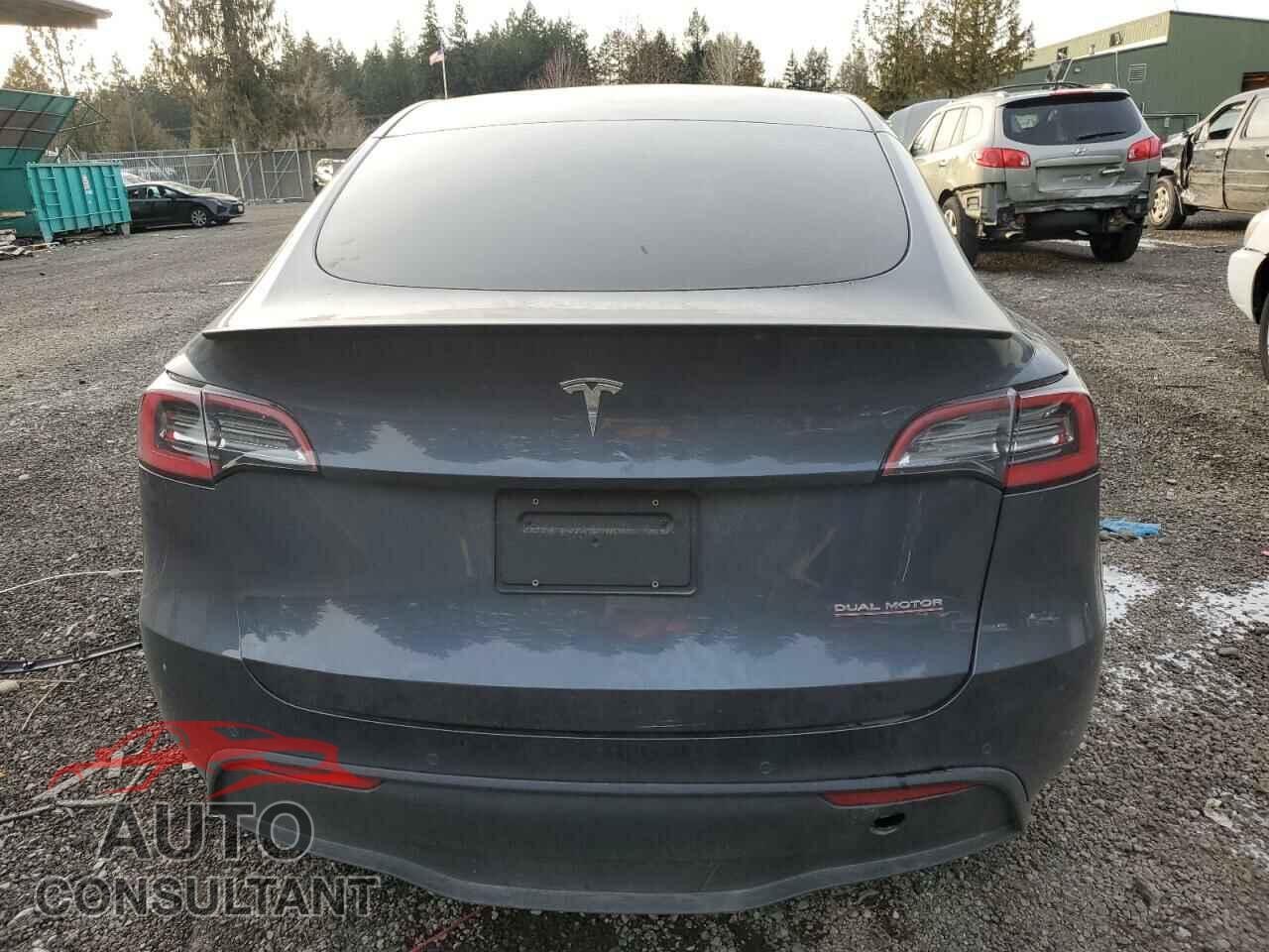 TESLA MODEL Y 2020 - 5YJYGDEF9LF039582