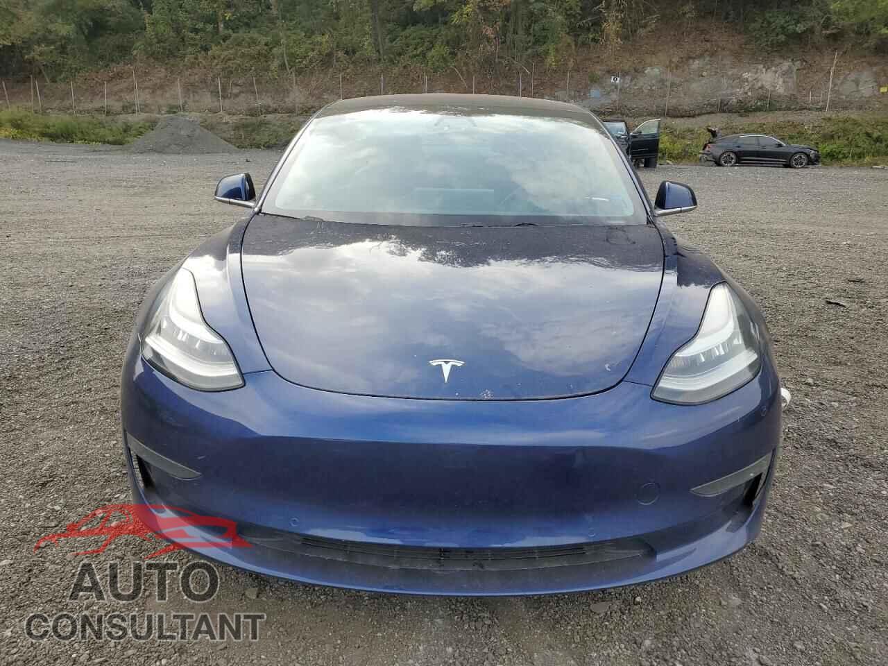 TESLA MODEL 3 2018 - 5YJ3E1EA4JF032653
