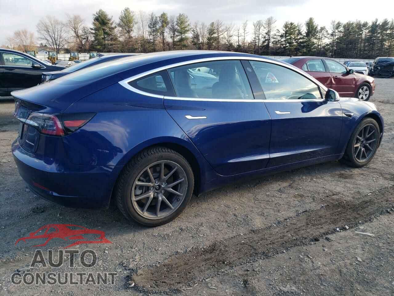 TESLA MODEL 3 2019 - 5YJ3E1EB8KF199477
