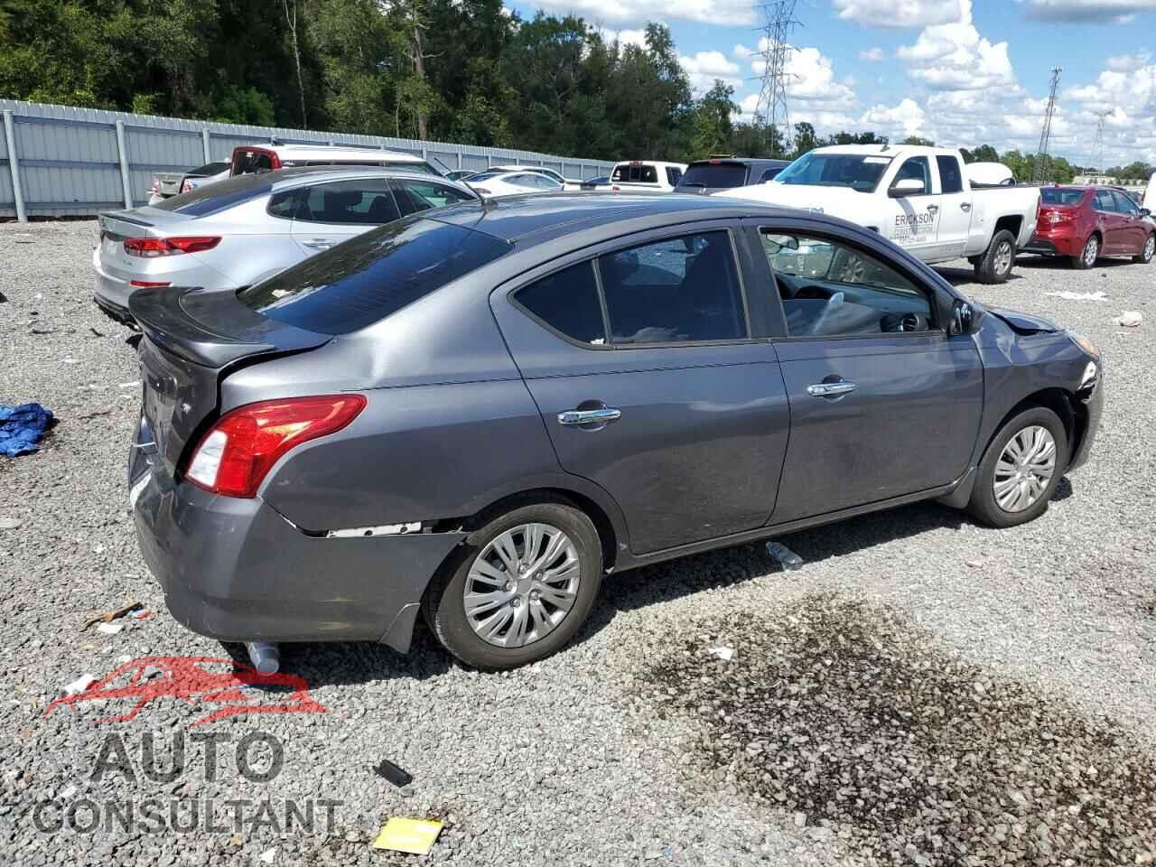 NISSAN VERSA 2017 - 3N1CN7AP3HL818925