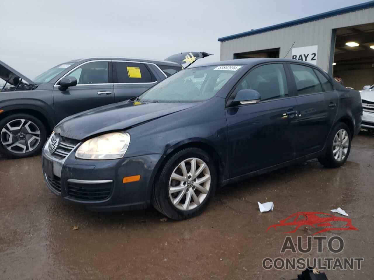 VOLKSWAGEN JETTA 2010 - 3VWAX7AJ8AM097055