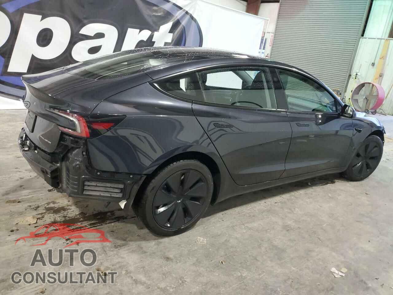 TESLA MODEL 3 2024 - 5YJ3E1EB4RF743063