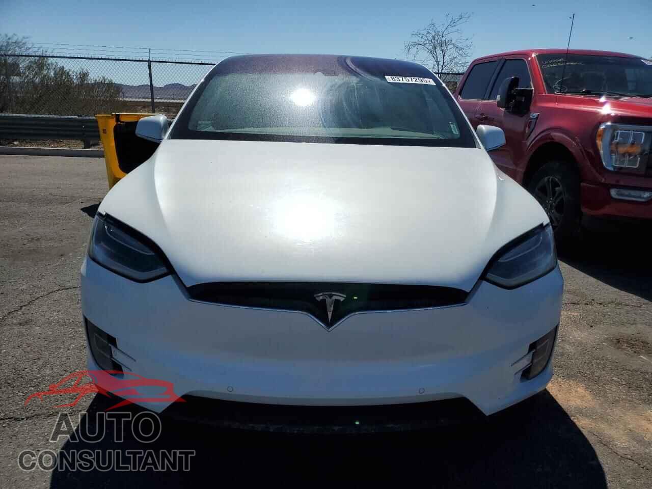 TESLA MODEL X 2016 - 5YJXCBE48GF000949