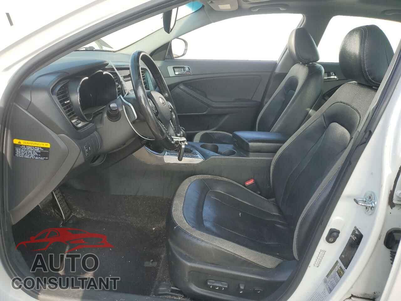 KIA OPTIMA 2011 - KNAGR4A66B5164273