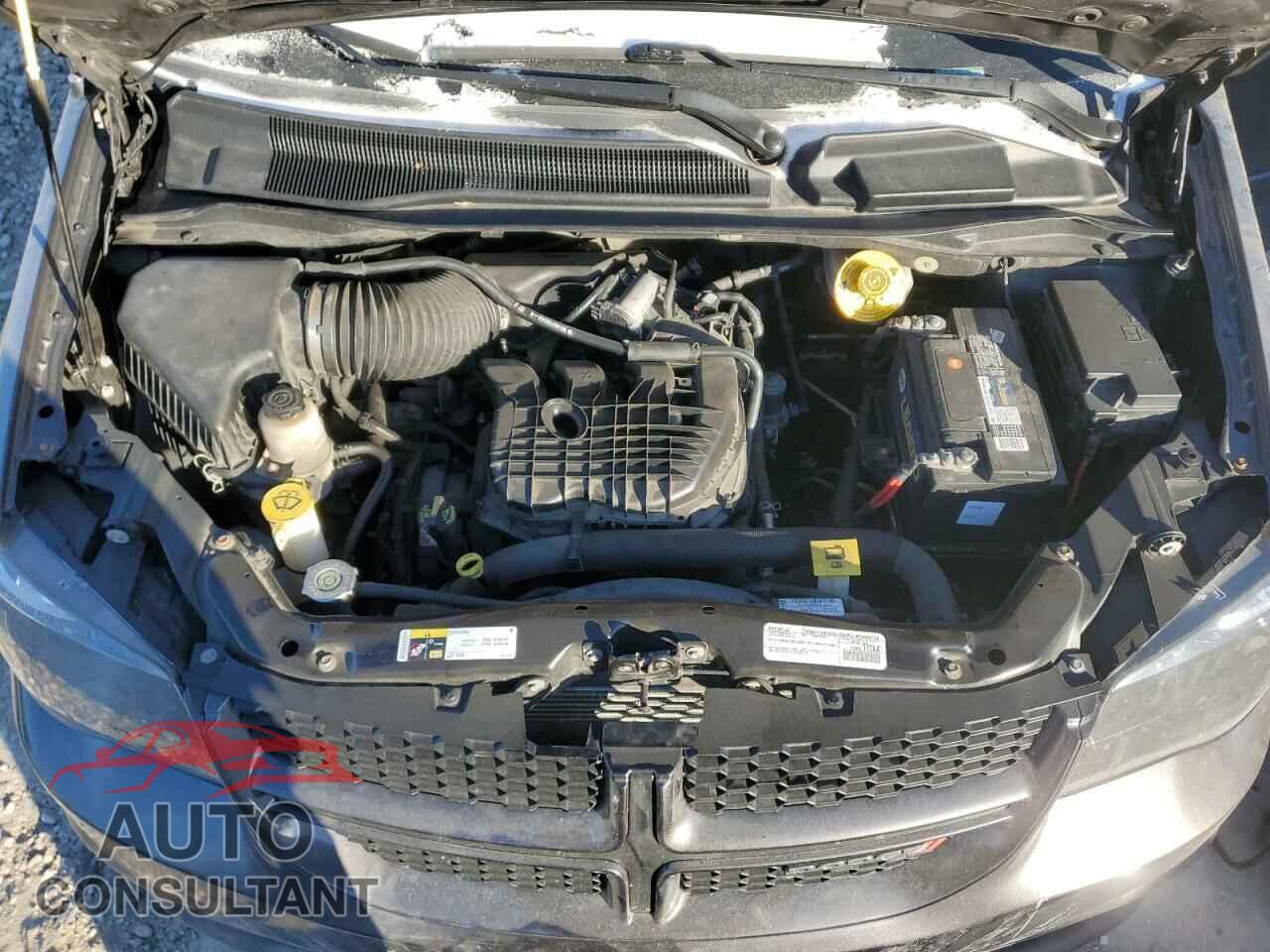 DODGE CARAVAN 2015 - 2C4RDGEG2FR709523