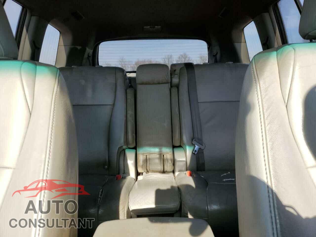 TOYOTA HIGHLANDER 2011 - 5TDBK3EH7BS049389