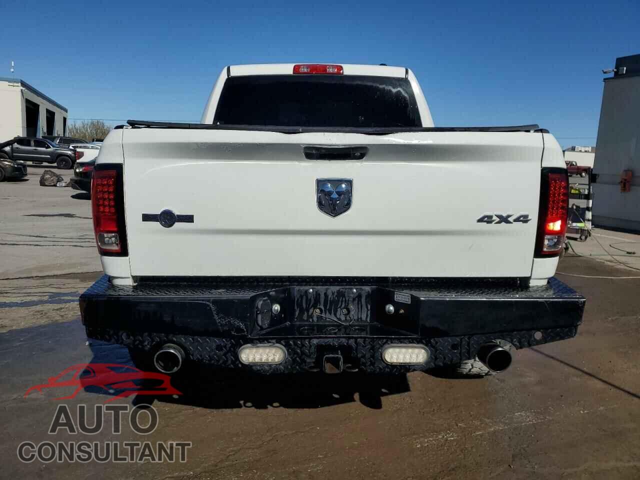 DODGE RAM 1500 2012 - 1C6RD7LT4CS204455