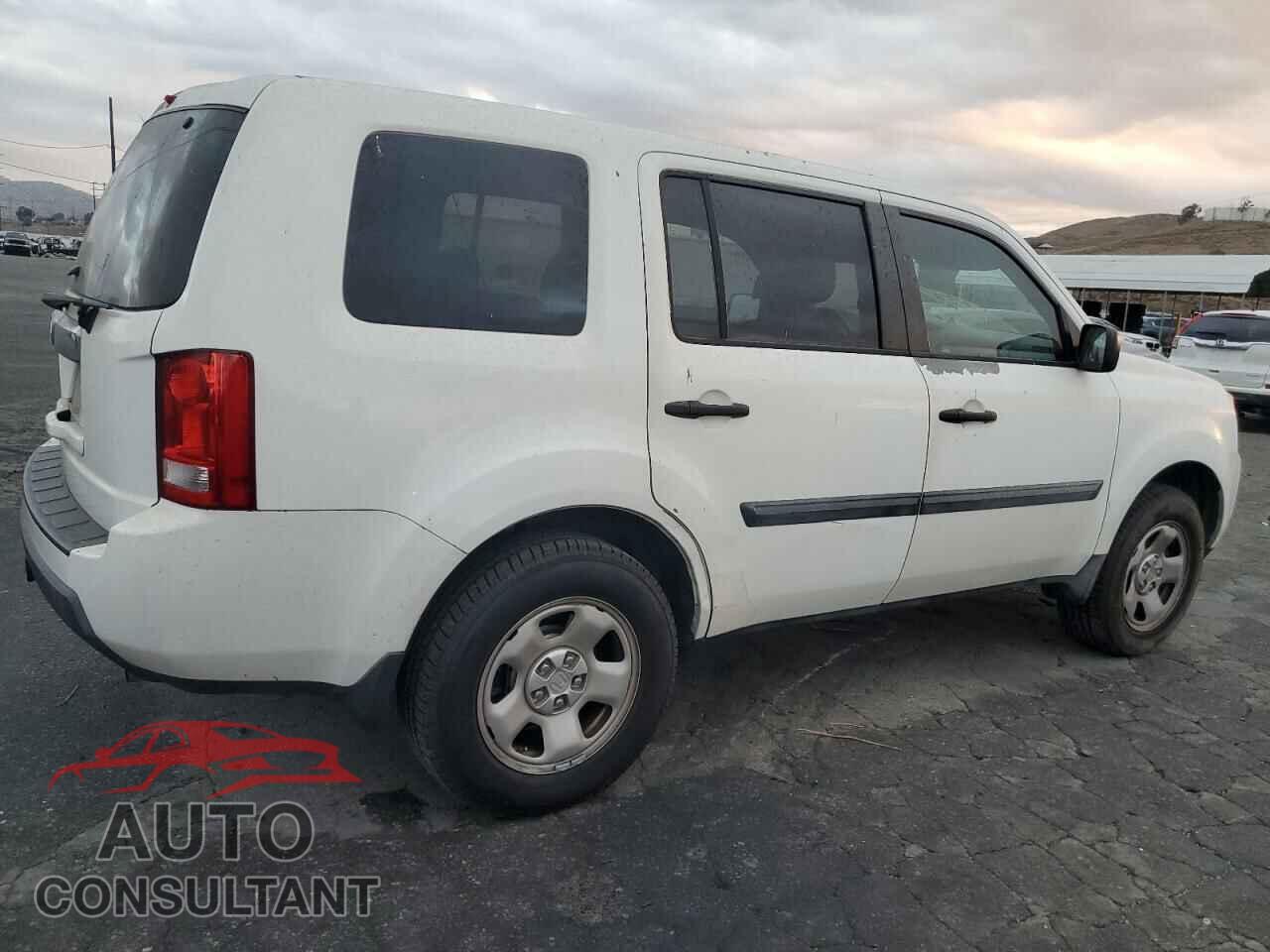 HONDA PILOT 2011 - 5FNYF3H21BB018052