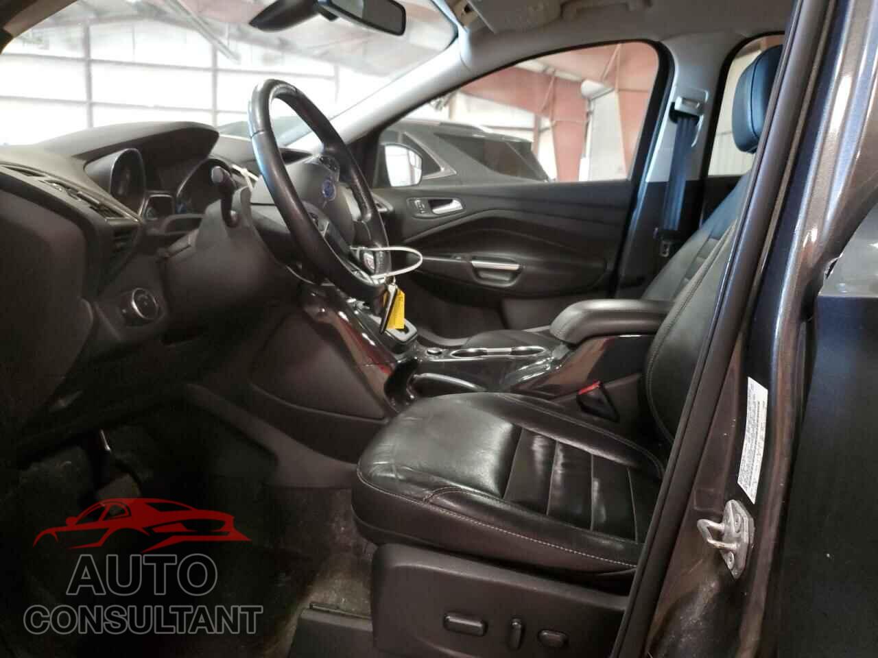 FORD ESCAPE 2015 - 1FMCU9J97FUC00096