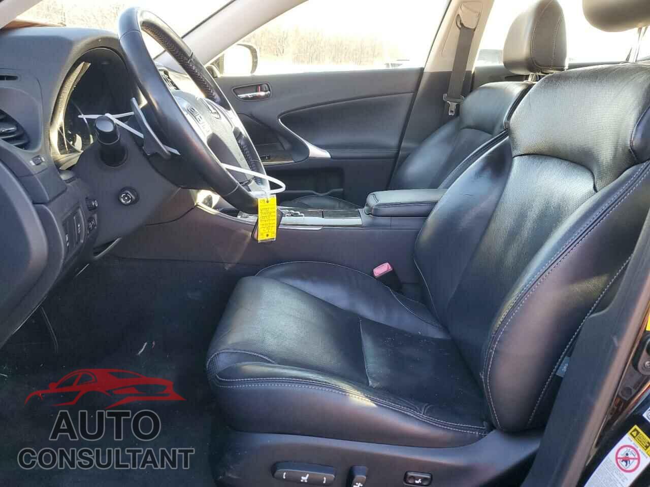 LEXUS IS 2012 - JTHCF5C22C5060051