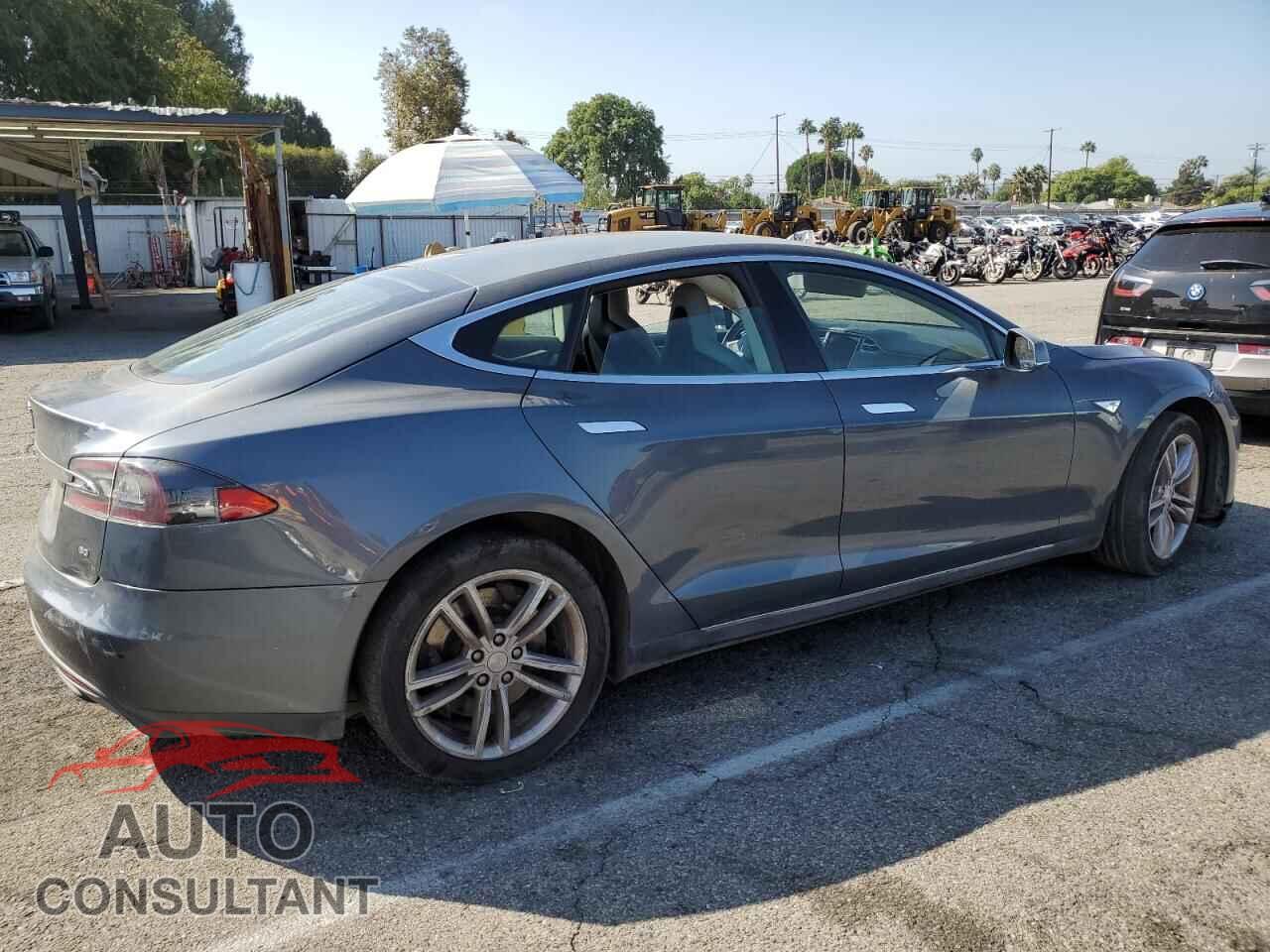 TESLA MODEL S 2013 - 5YJSA1AGXDFP11364