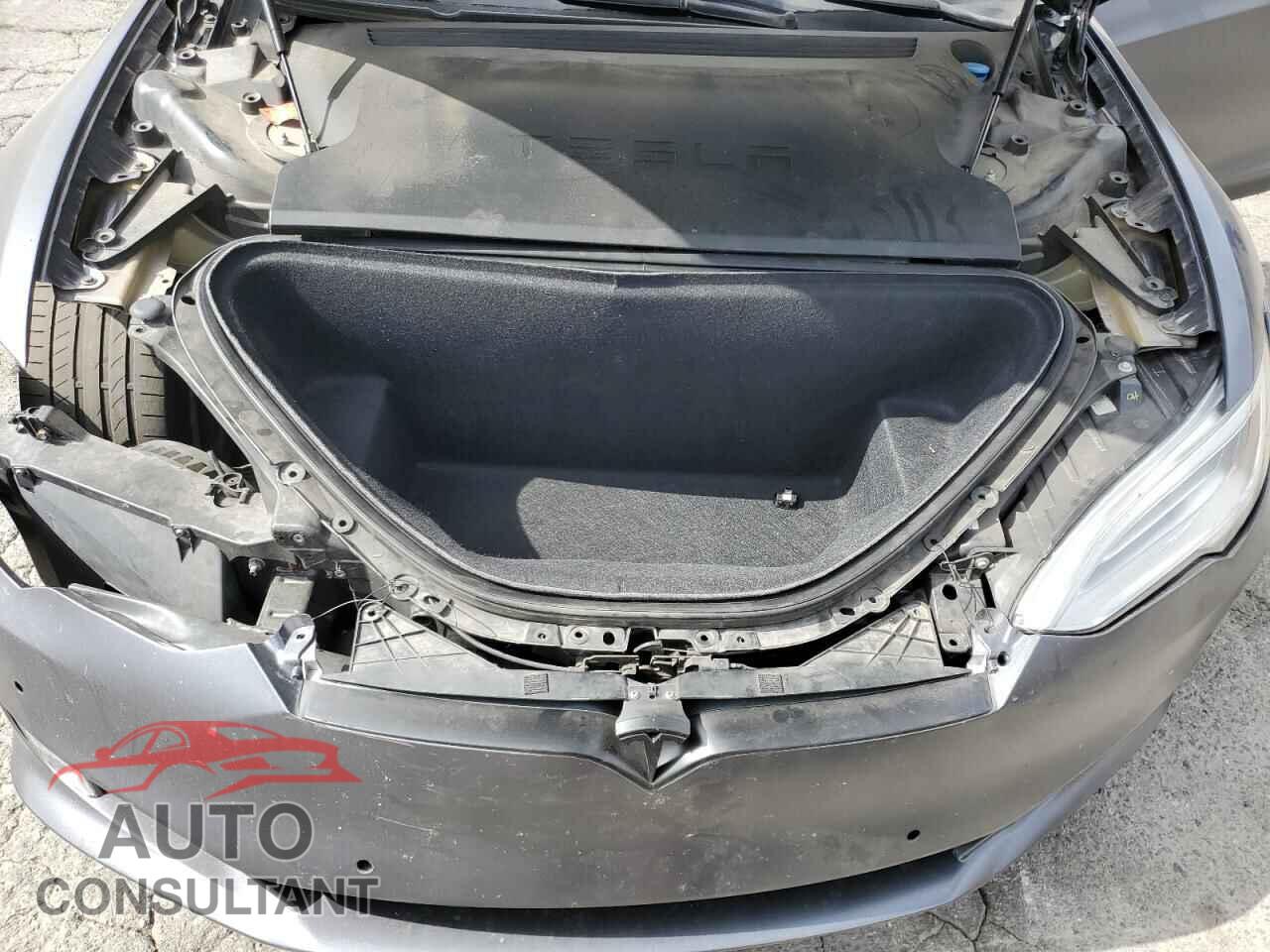 TESLA MODEL S 2018 - 5YJSA1E25JF296450