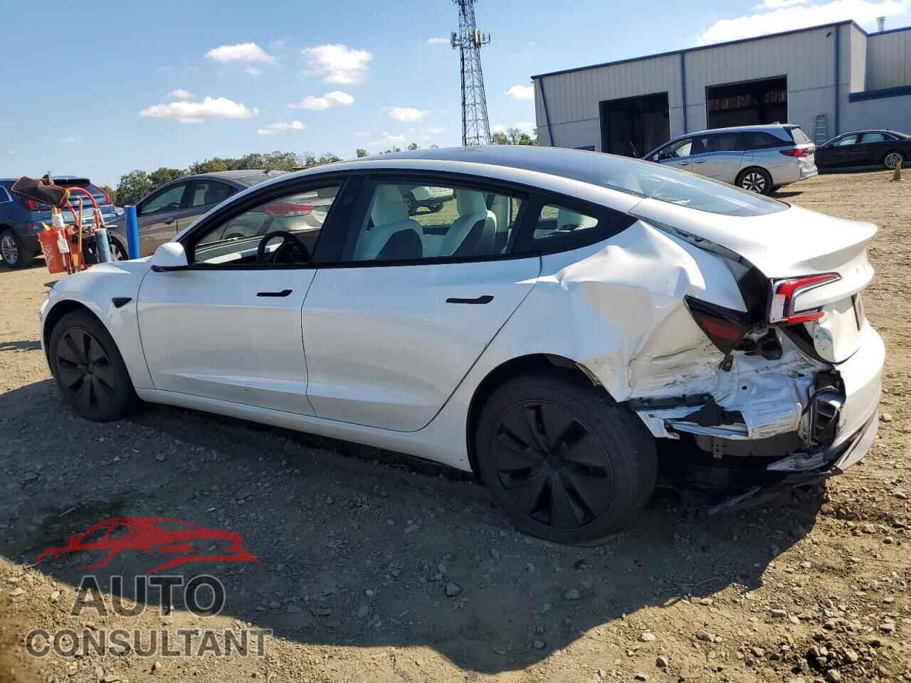 TESLA MODEL 3 2024 - 5YJ3E1EA4RF871374