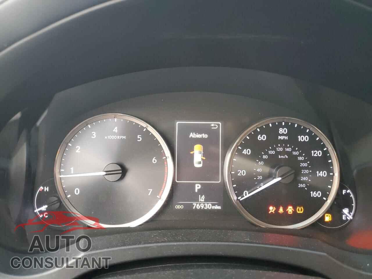 LEXUS IS 2017 - JTHBA1D26H5060479