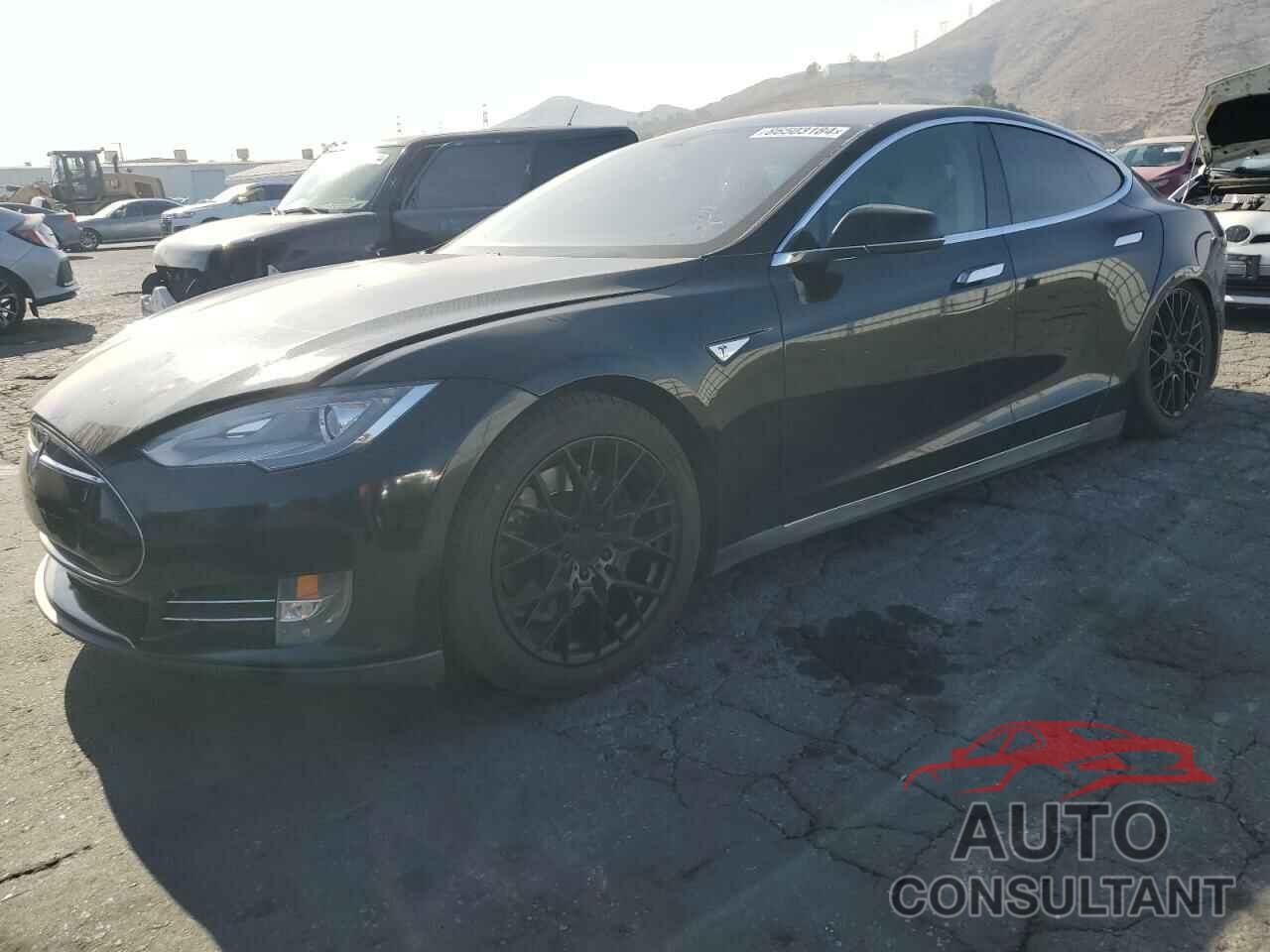 TESLA MODEL S 2013 - 5YJSA1DN9DFP05548