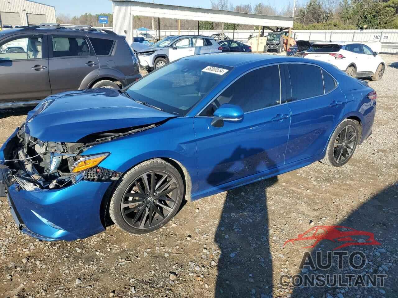 TOYOTA CAMRY 2018 - 4T1B61HK2JU038872