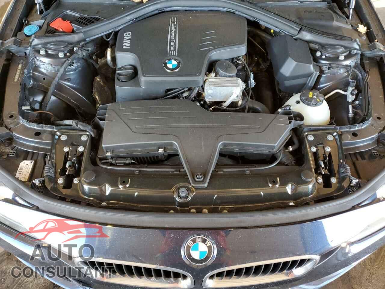 BMW 3 SERIES 2016 - WBA8E3G55GNU05563