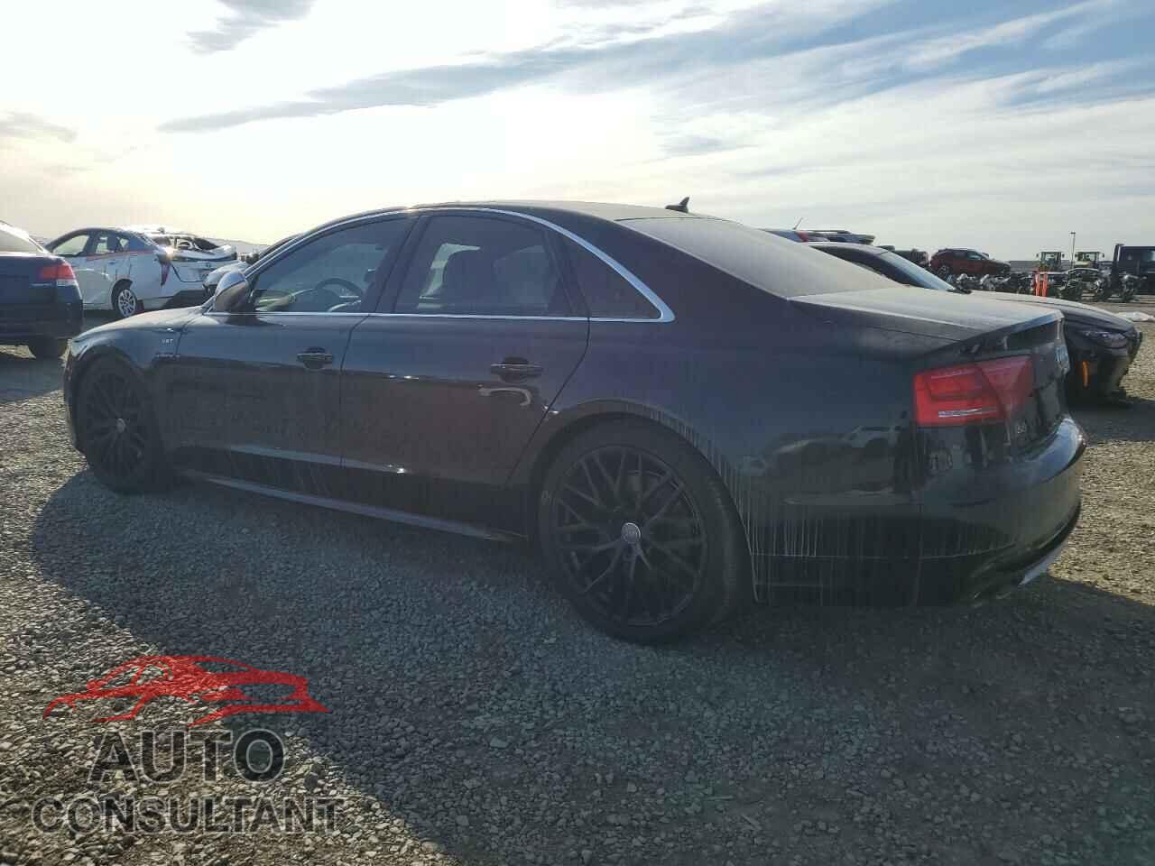 AUDI S8 2013 - WAUD2AFD0DN019746