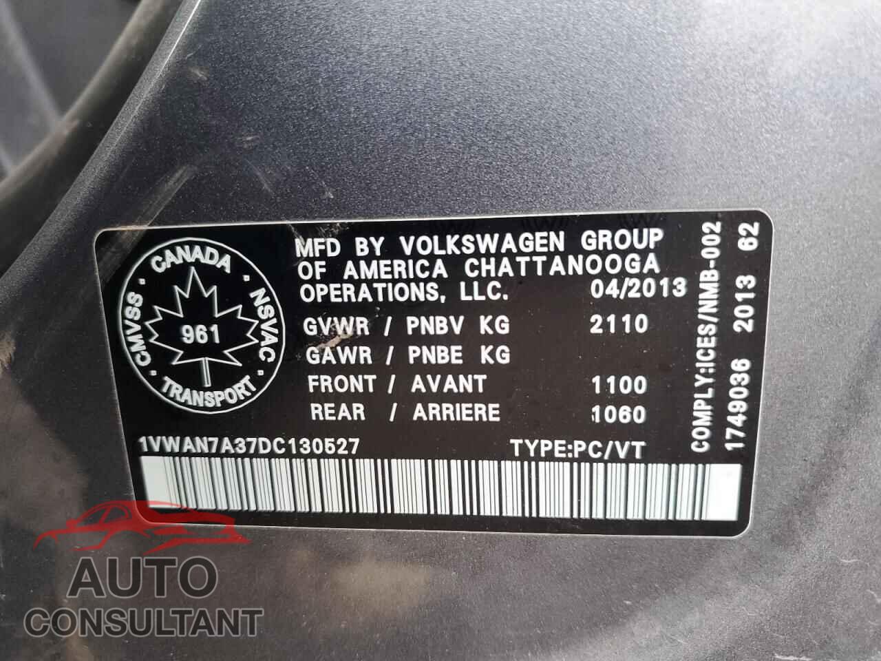 VOLKSWAGEN PASSAT 2013 - 1VWAN7A37DC130527