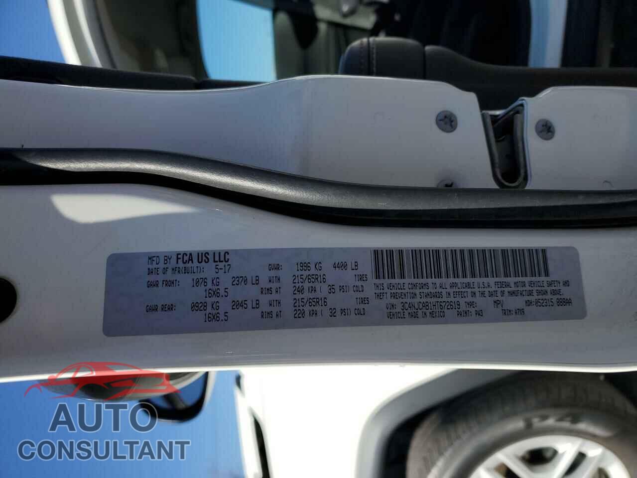 JEEP COMPASS 2017 - 3C4NJCAB1HT672619