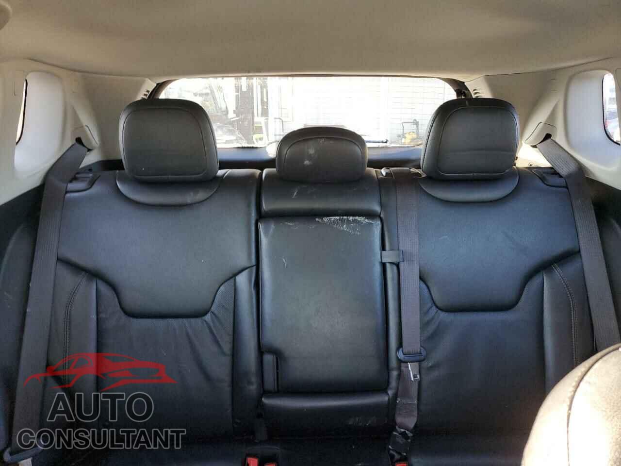 JEEP COMPASS 2021 - 3C4NJDCB1MT604334