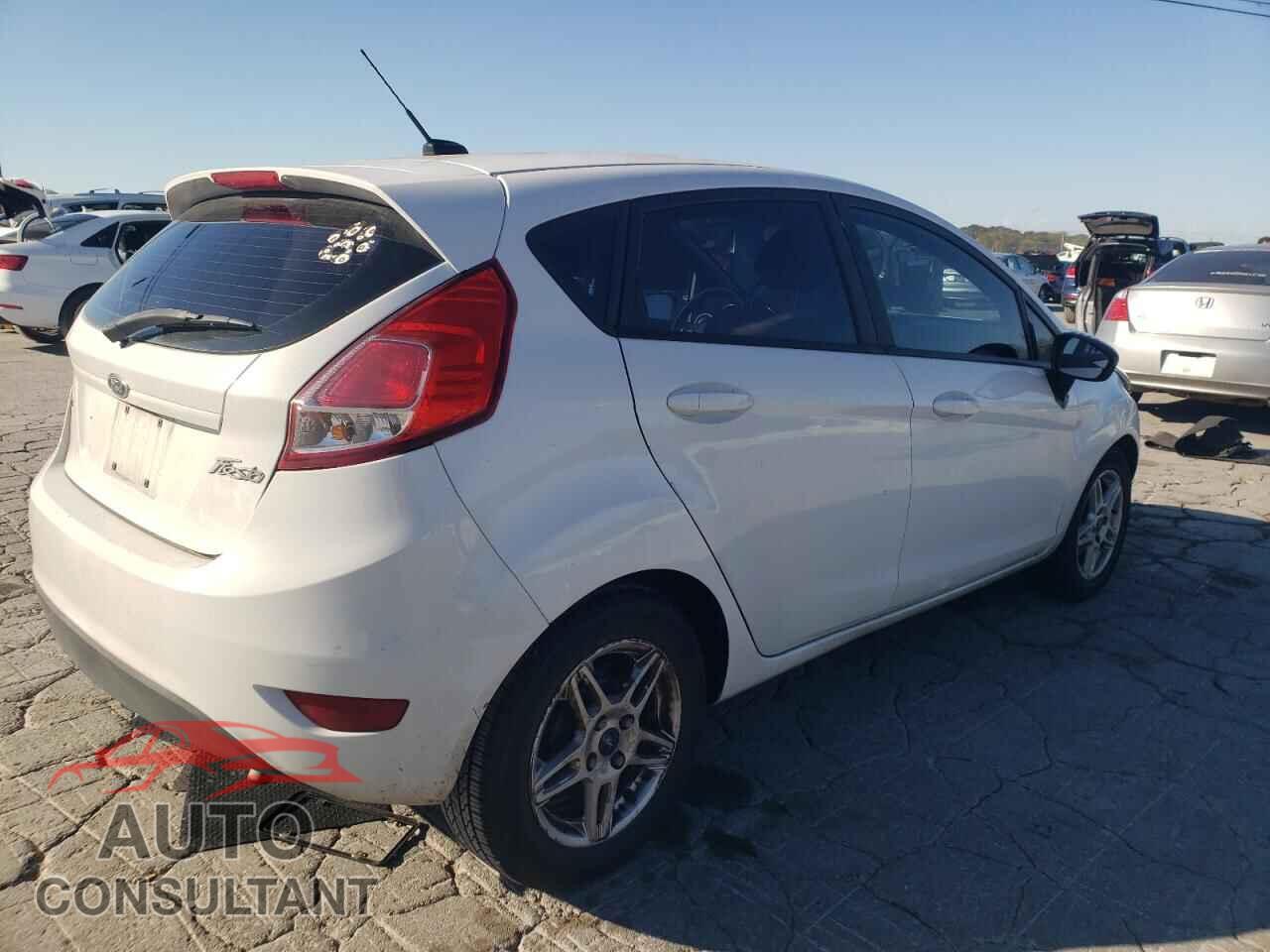 FORD FIESTA 2017 - 3FADP4EJ9HM131965