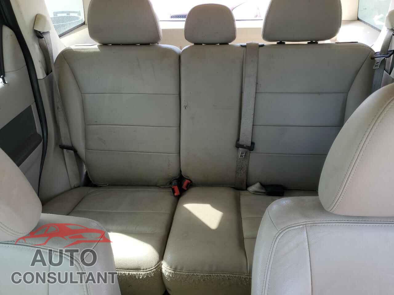 FORD ESCAPE 2011 - 1FMCU9DG5BKB79894