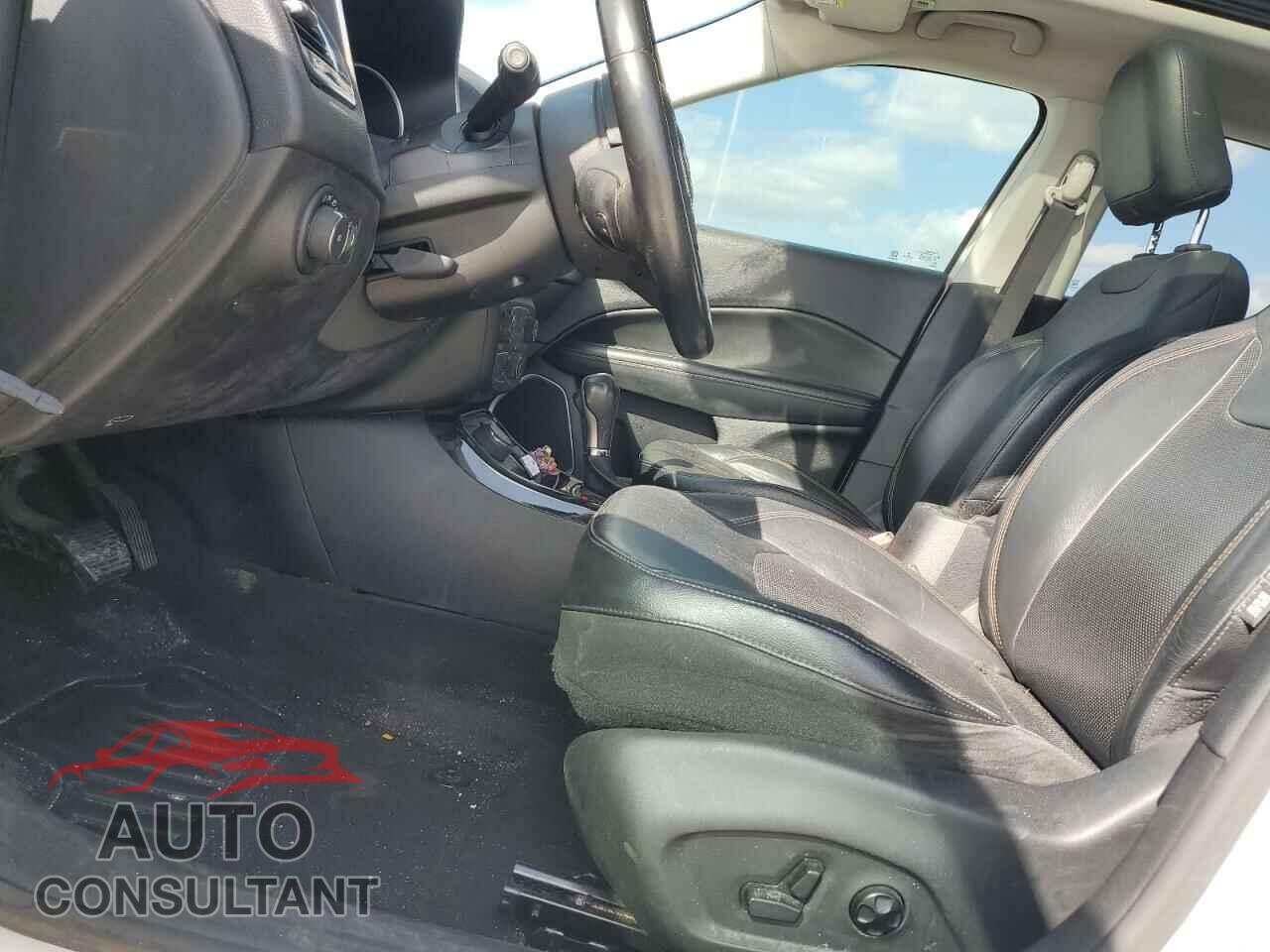 JEEP COMPASS 2017 - 3C4NJDCB2HT681543