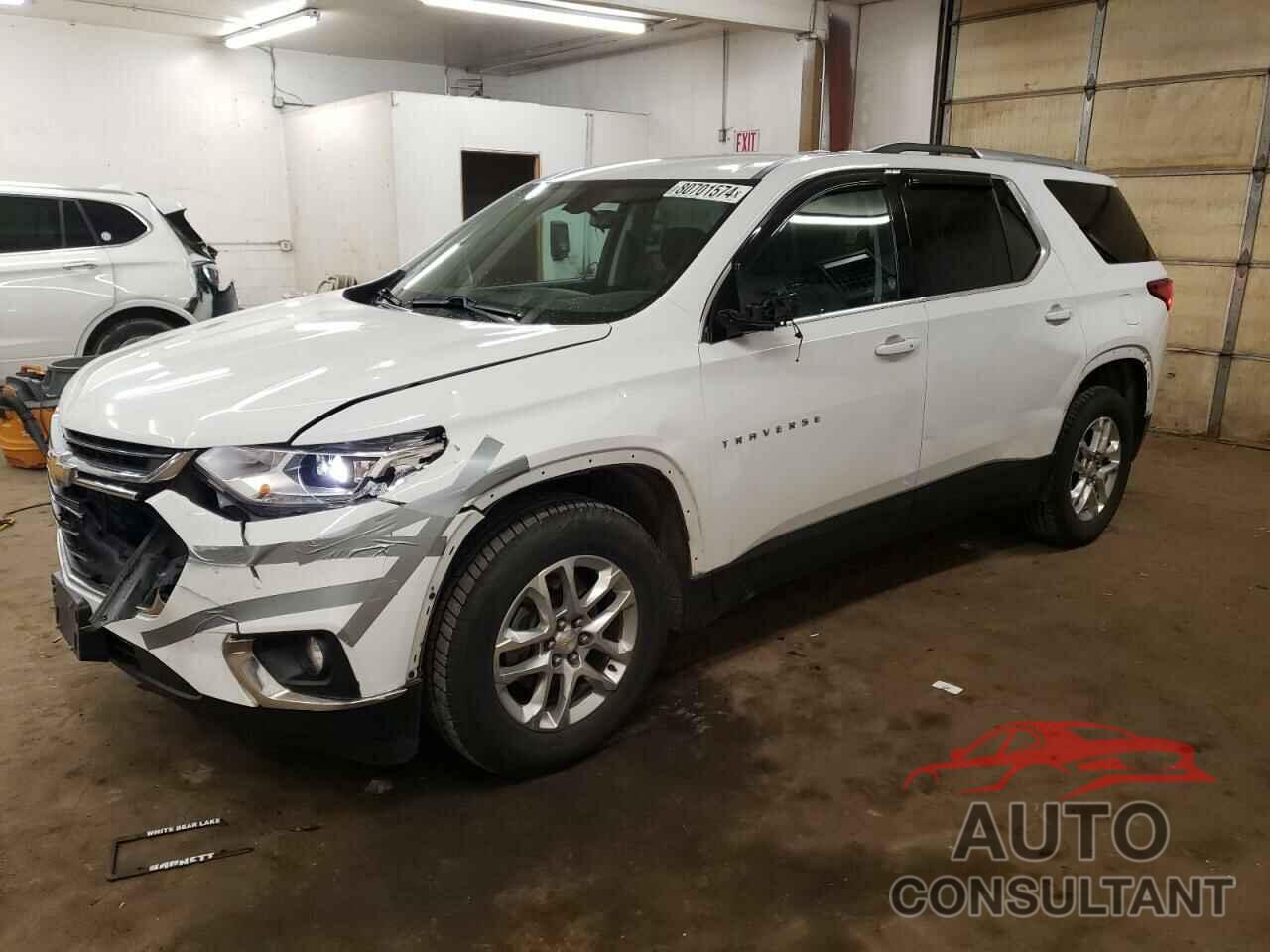 CHEVROLET TRAVERSE 2018 - 1GNEVGKW3JJ249378