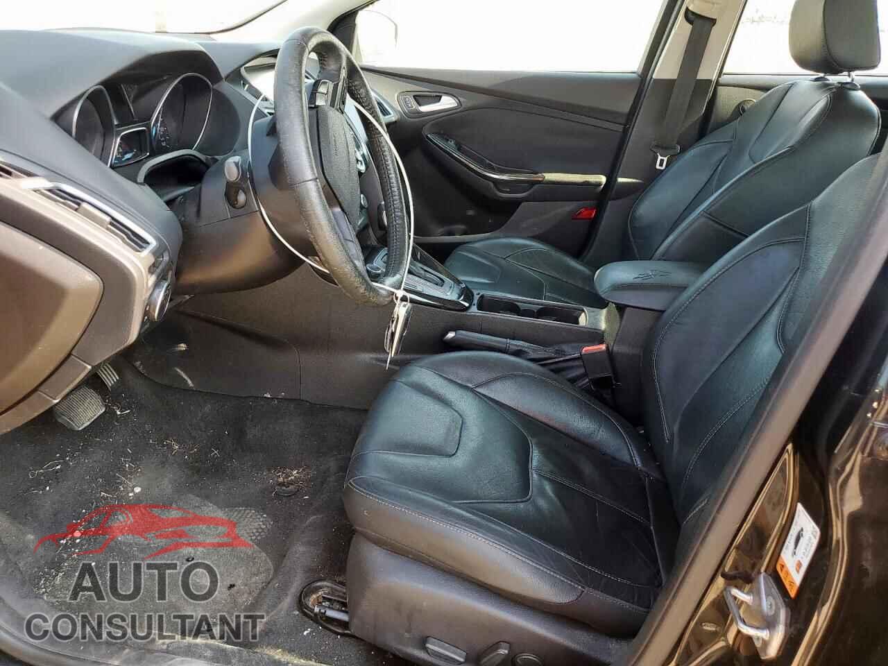 FORD FOCUS 2015 - 1FADP3N27FL334192