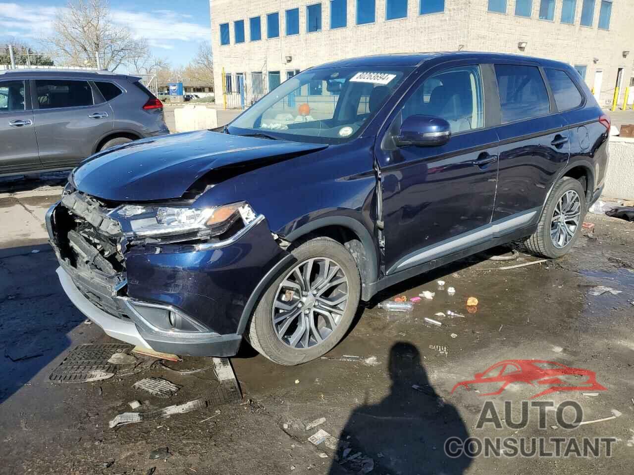 MITSUBISHI OUTLANDER 2018 - JA4AZ3A35JZ009577