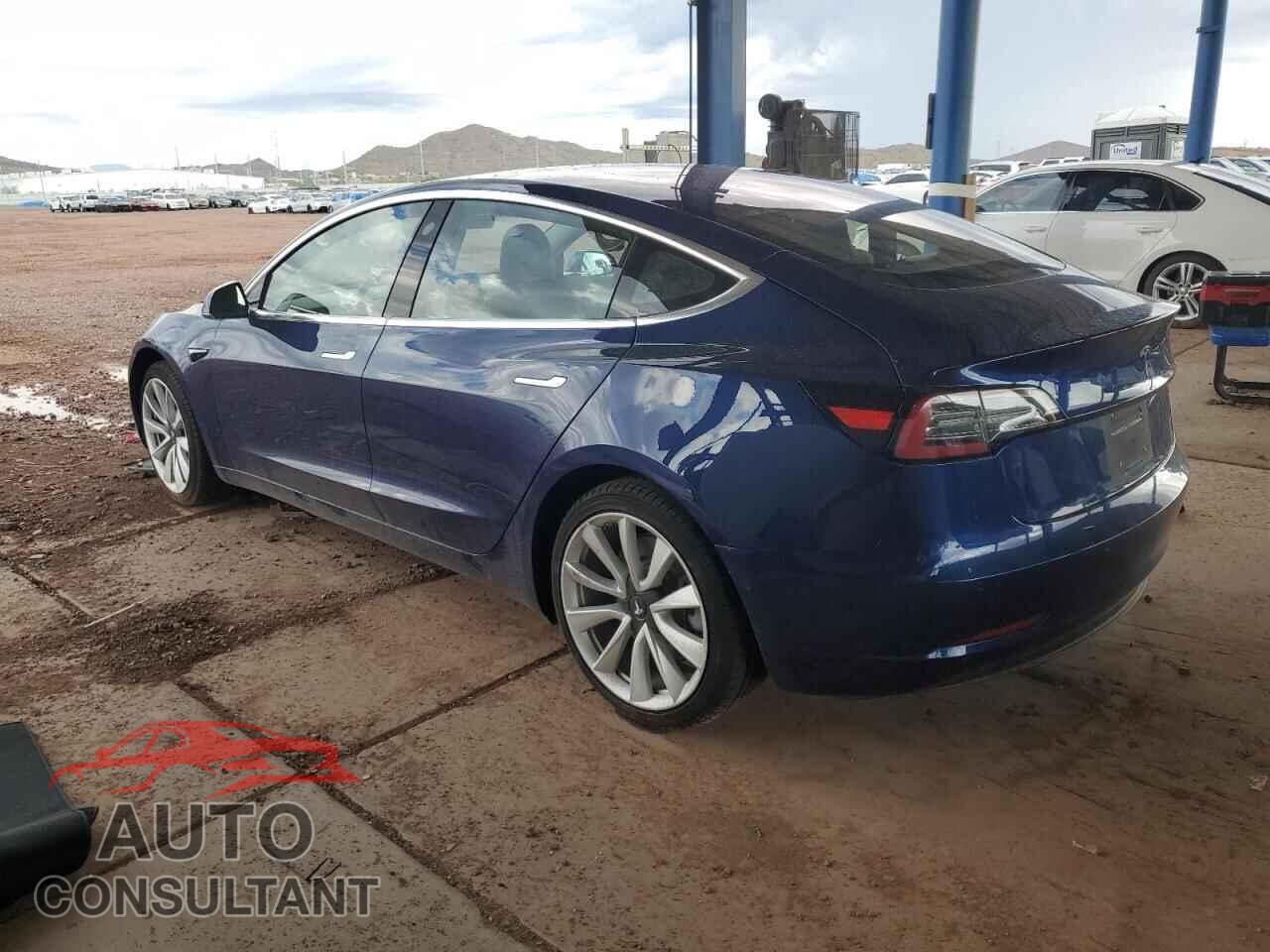 TESLA MODEL 3 2018 - 5YJ3E1EA1JF155150