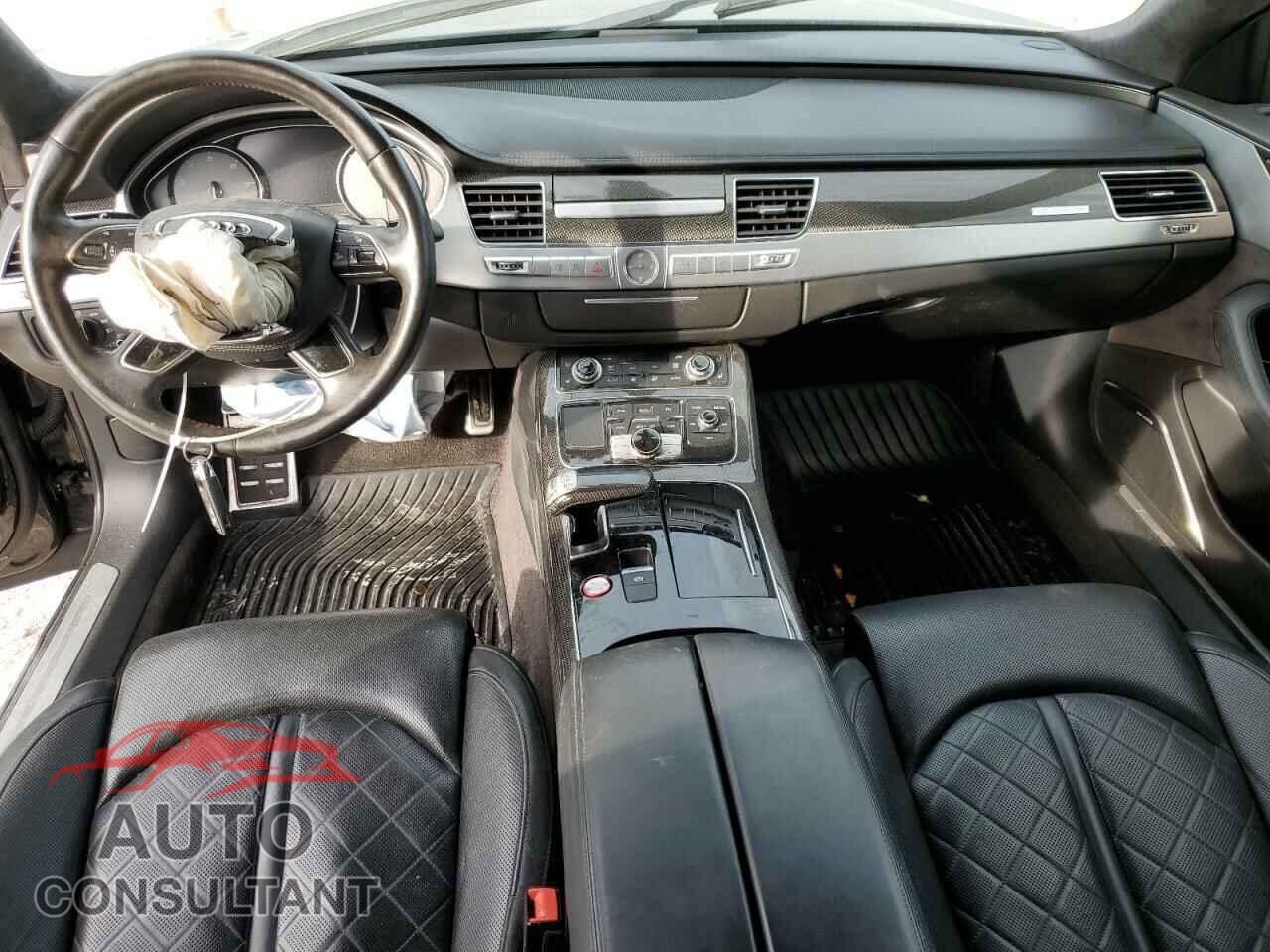 AUDI S8 2013 - WAUD2AFD6DN033246