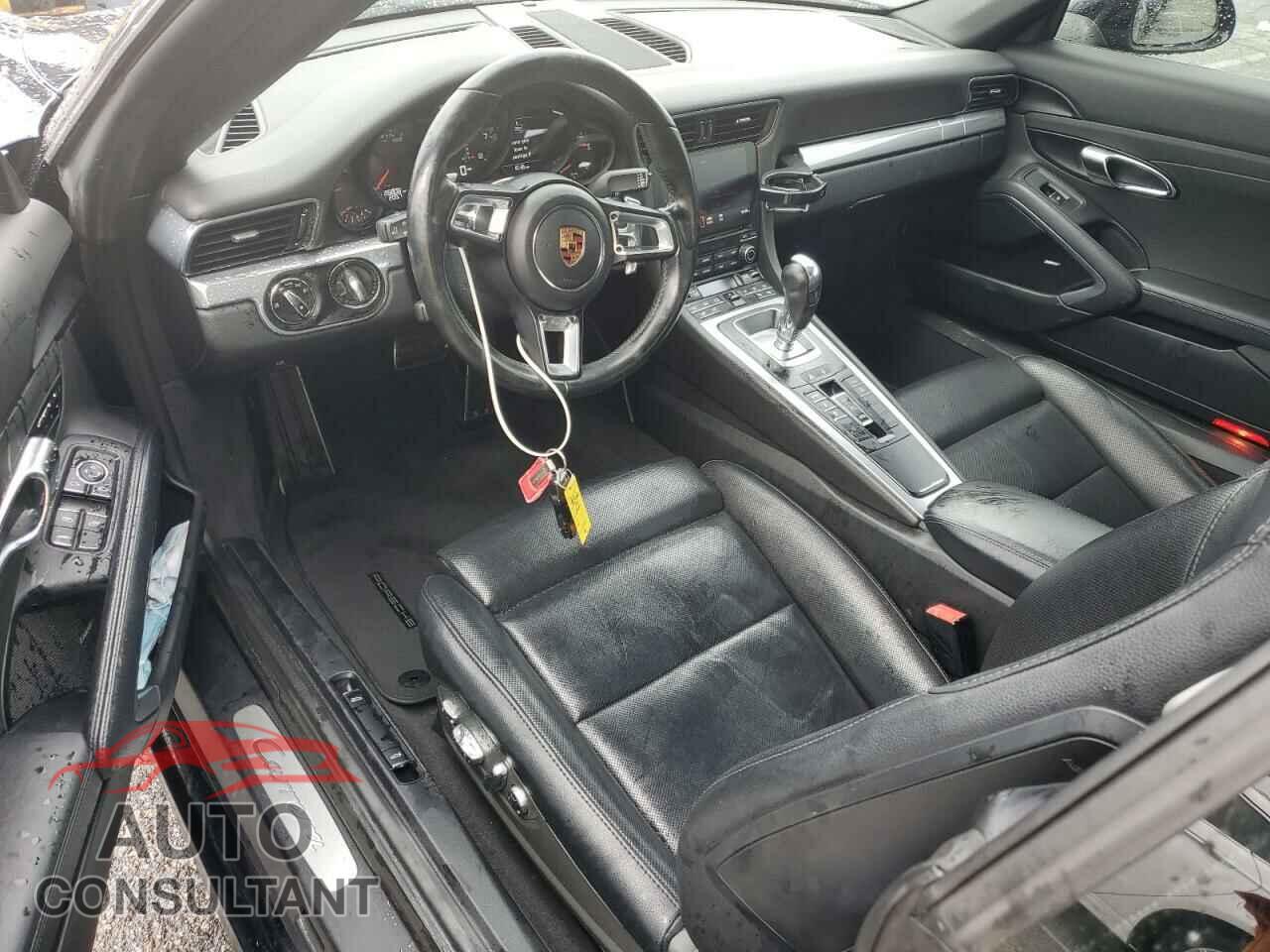 PORSCHE 911 2017 - WP0CA2A98HS141613