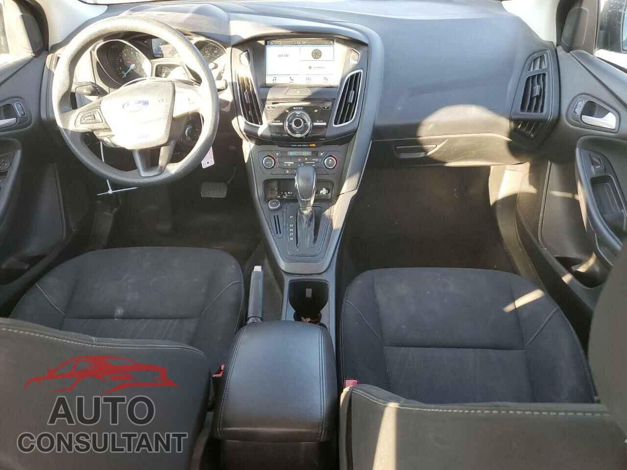 FORD FOCUS 2017 - 1FADP3H26HL257989